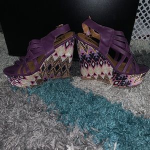 Super cute type Z strap or sandals